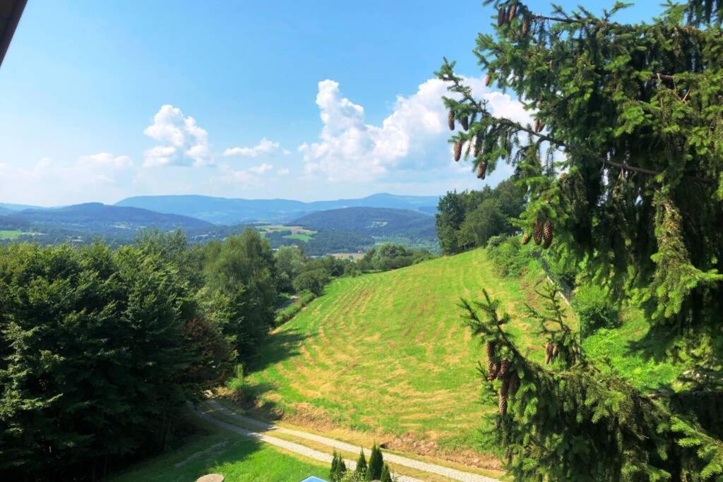 Dom Na Wzgorzu Z Pieknymi Widokami. Miejsce Tropie Villa Kültér fotó