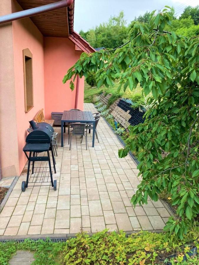 Dom Na Wzgorzu Z Pieknymi Widokami. Miejsce Tropie Villa Kültér fotó